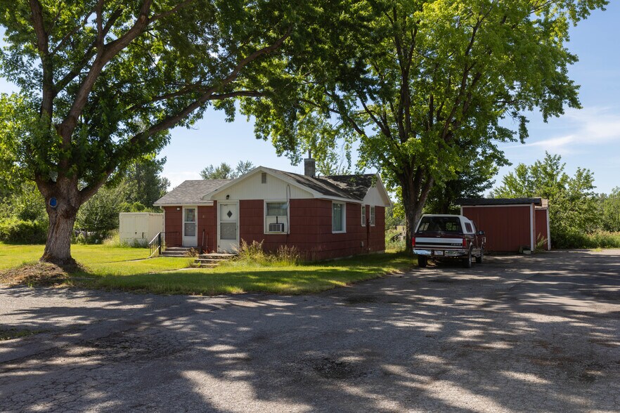 More Photos Of 10011 Gateway Dr, Lolo Land For Sale