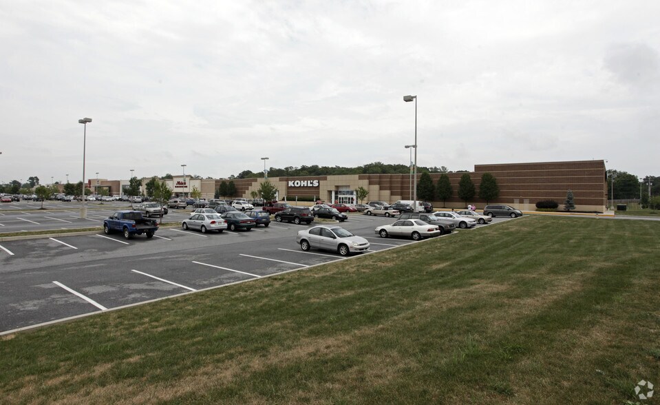 Primary Photo Of 226 Westminster Dr, Carlisle Freestanding For Lease
