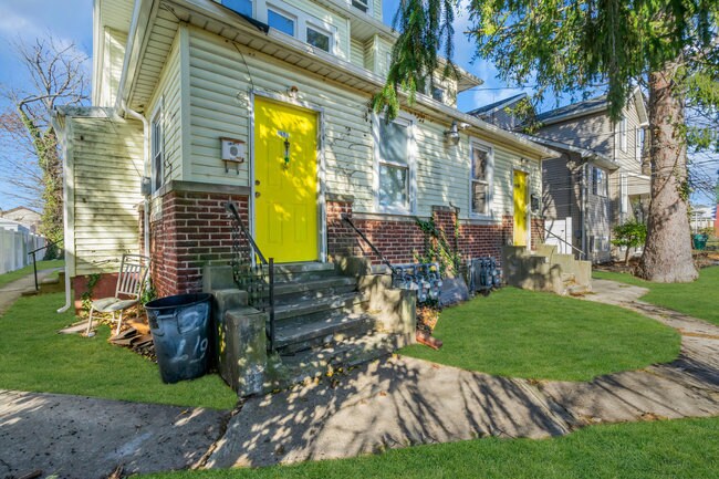 More Photos Of 1657 Pennington Rd, Ewing Apartments For Sale