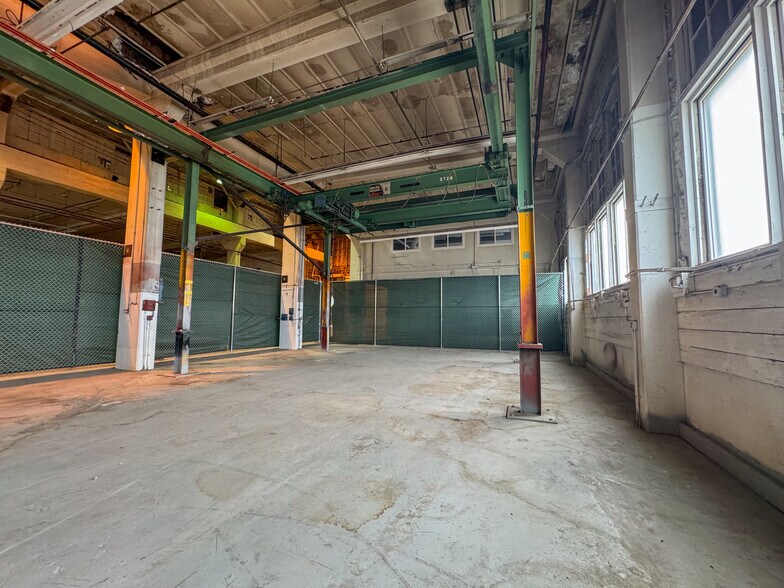 More Photos Of 520 Garnet St, Tooele Warehouse For Lease