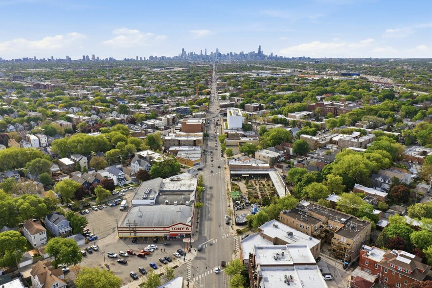 More Photos Of 4110 N Elston Ave, Chicago General Retail For Sale