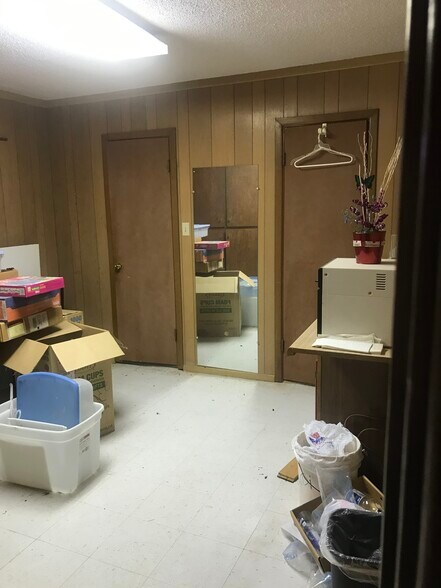 More Photos Of 3101 N 12th St, Abilene Religious Facility For Sale