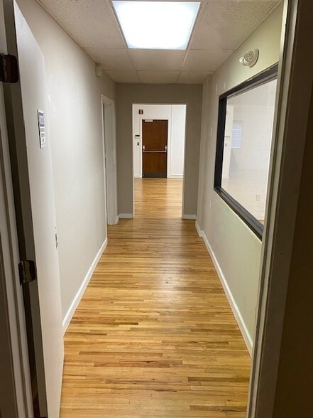 More Photos Of 7457 Aloma Ave, Winter Park Office For Lease