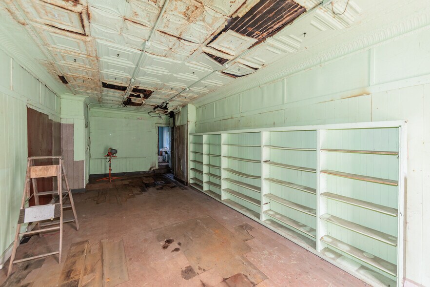 More Photos Of 4134-4136 Lorain Ave, Cleveland Storefront Retail Residential For Lease