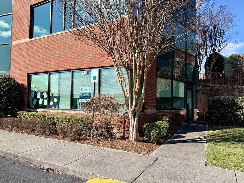 Primary Photo Of 119 Boone Ridge Dr, Johnson City Office For Lease