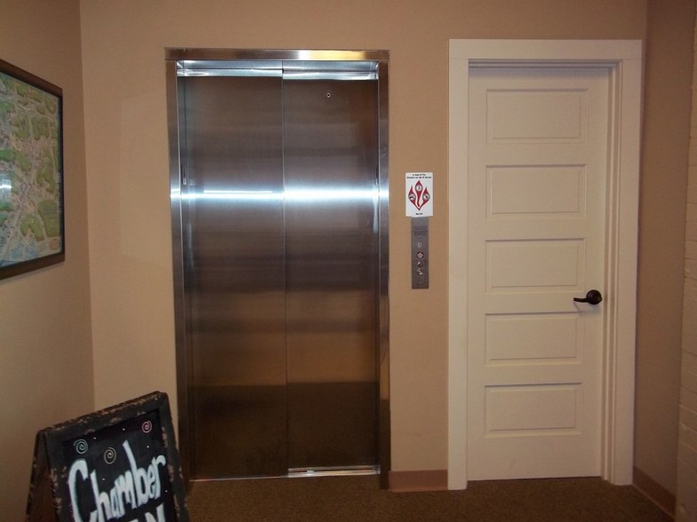 More Photos Of 1808 Front St, Slidell Office For Lease