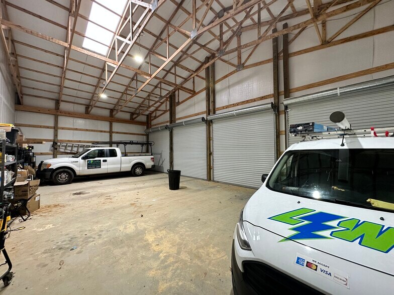 More Photos Of 1013 E New Boston Rd, Nash Warehouse For Sale