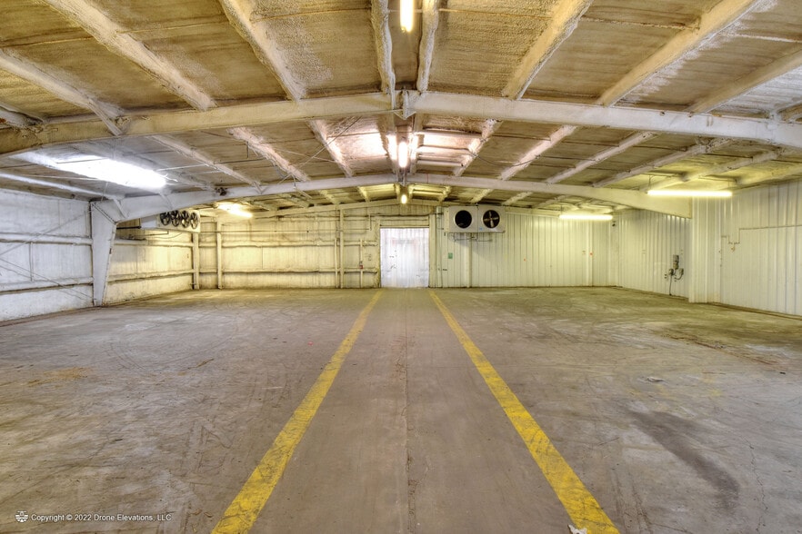 More Photos Of 707 W Lake Dr, Wimauma Industrial For Sale