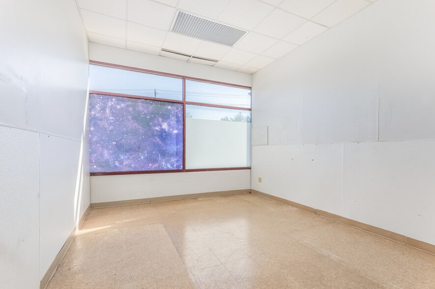 More Photos Of 998 Corporate Blvd, Aurora Office For Sale