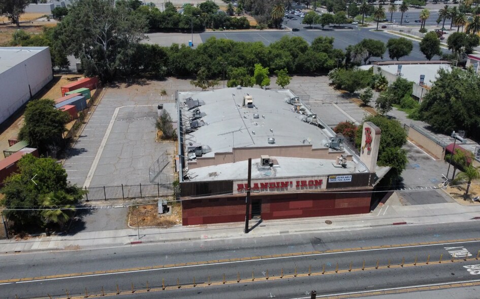 More Photos Of 304 S E St, San Bernardino Restaurant For Sale