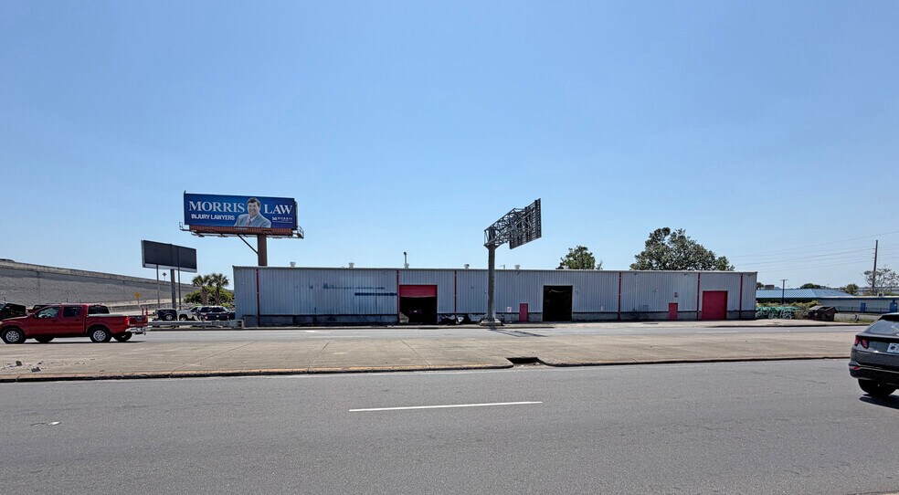 Primary Photo Of 101 George Bishop Pky, Myrtle Beach Warehouse For Sale