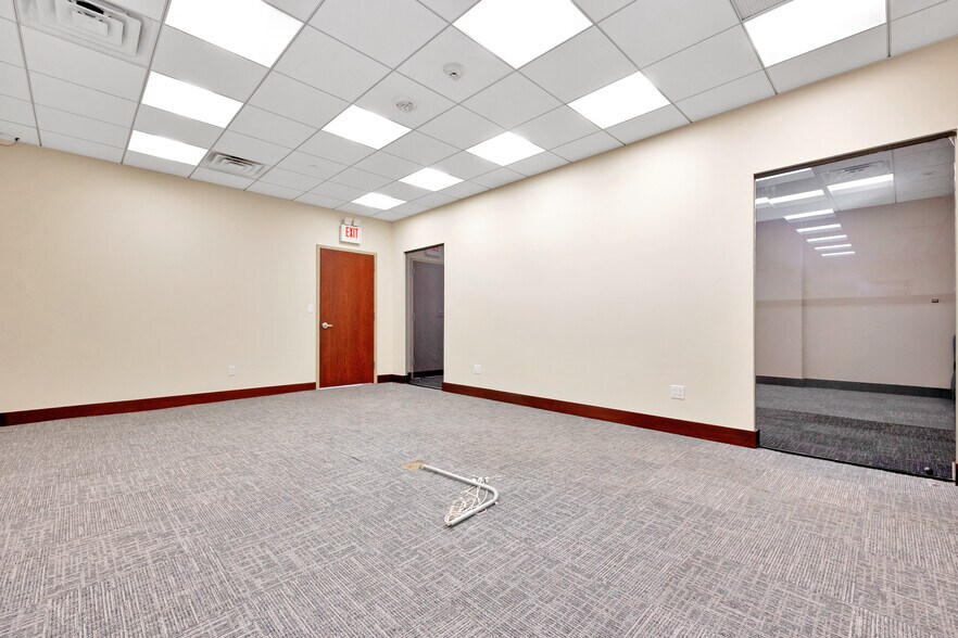 More Photos Of 169 Liberty Ave, Mineola Office For Sale