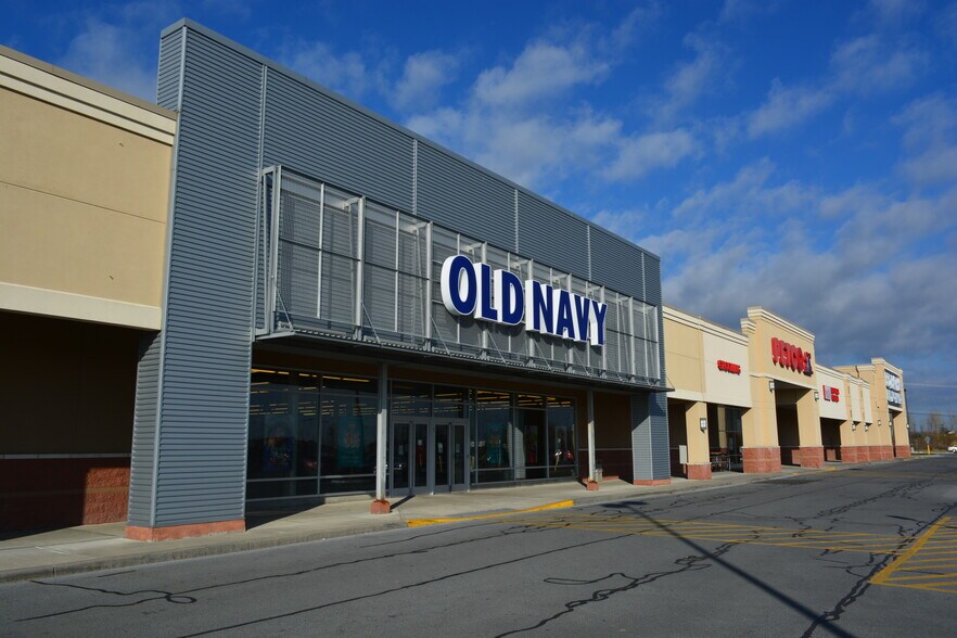More Photos Of 21800-21880 Towne Center Dr, Watertown Unknown For Lease