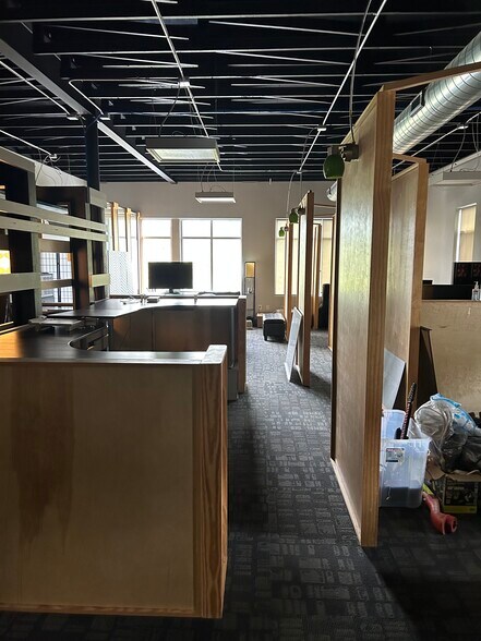 More Photos Of 2575 Willow Point Way, Knoxville Office For Lease