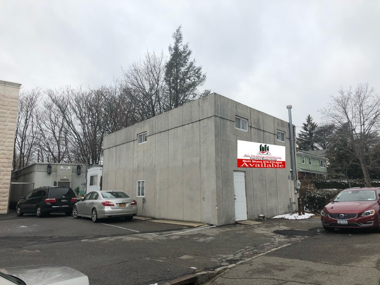 More Photos Of 73 Powerhouse Rd, Roslyn Heights Medical For Sale