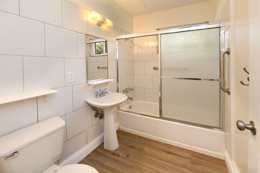 More Photos Of 205 Muir Rd, Martinez Apartments For Sale