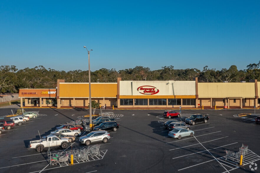 More Photos Of 8183 W Fairfield Dr, Pensacola Unknown For Lease