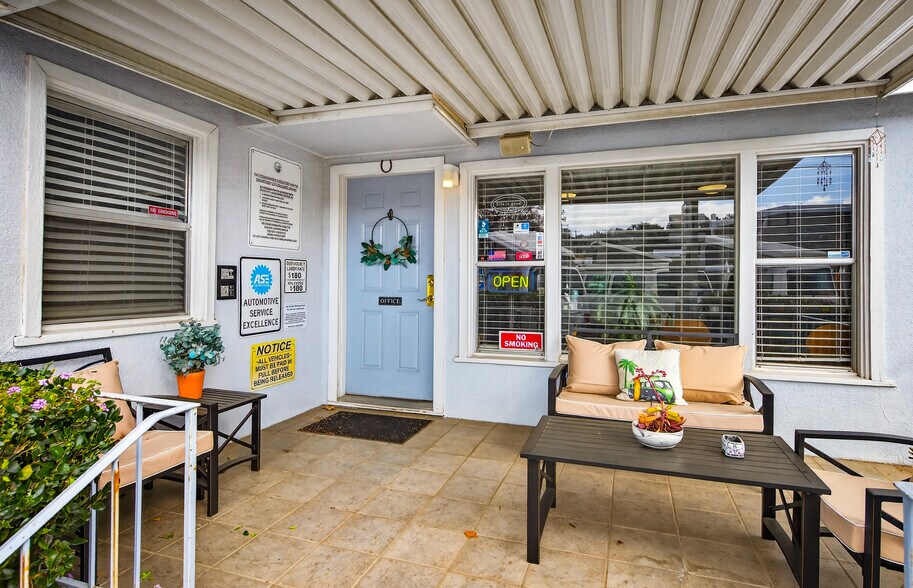 More Photos Of 31650 Dunlap Blvd, Yucaipa Office For Sale