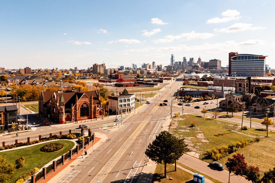 More Photos Of 3530 Grand River Ave, Detroit General Retail For Sale