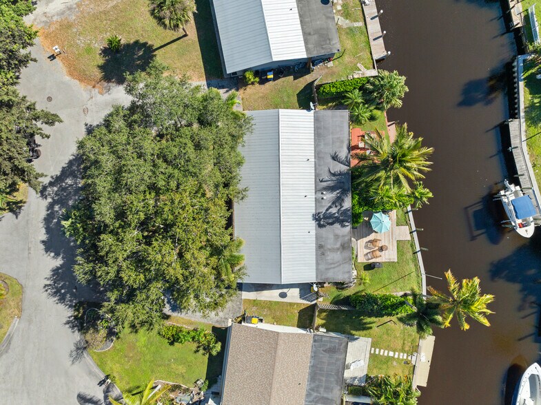 More Photos Of 2456 SW Hideaway Ln, Stuart Apartments For Sale