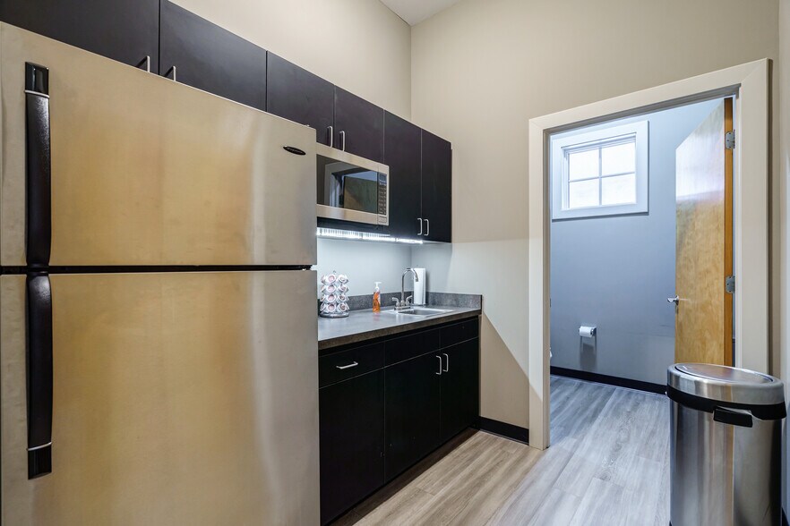 More Photos Of 112 Harmony Crossing, Eatonton Medical For Lease