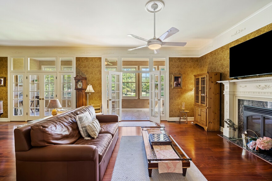 More Photos Of 3168 Stanyarne Dr, Charleston Multifamily For Sale