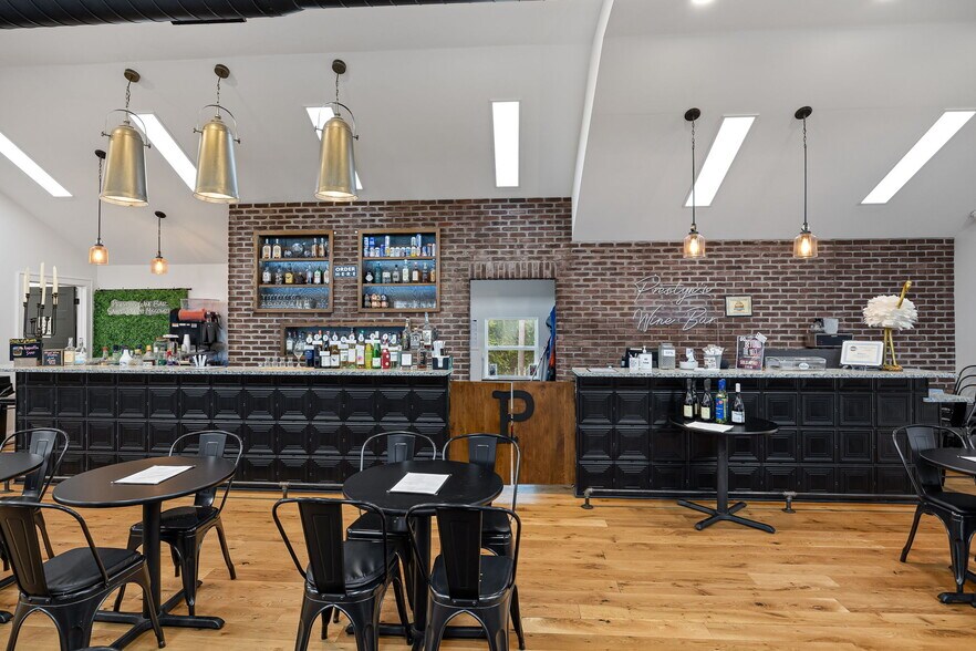 More Photos Of 6480 SE Highway 169, Saint Joseph Sports And Entertainment For Sale