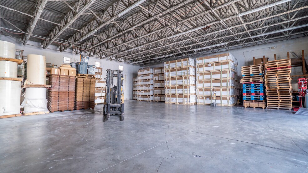 More Photos Of 1730 NW 23rd St, Miami Service For Sale