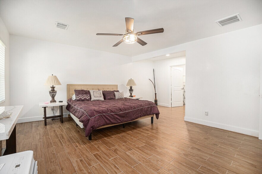 More Photos Of 7710 Iowa Colony Blvd, Rosharon Land For Sale