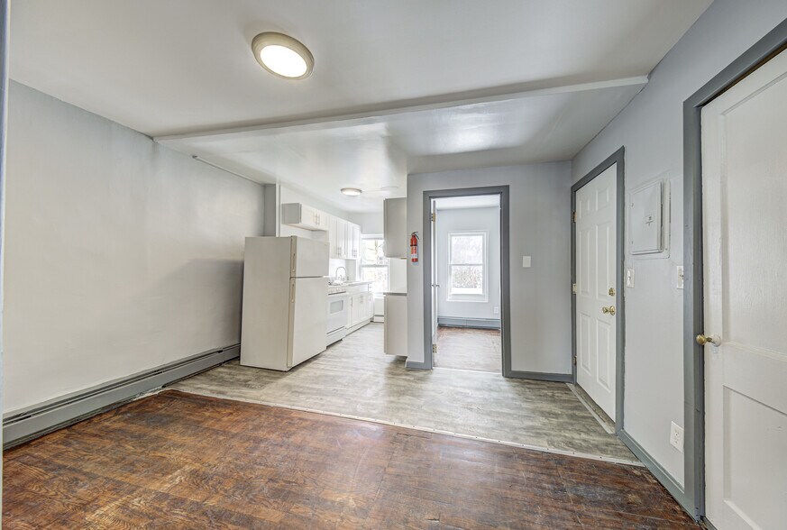 More Photos Of 137 William St, Newburgh Apartments For Sale