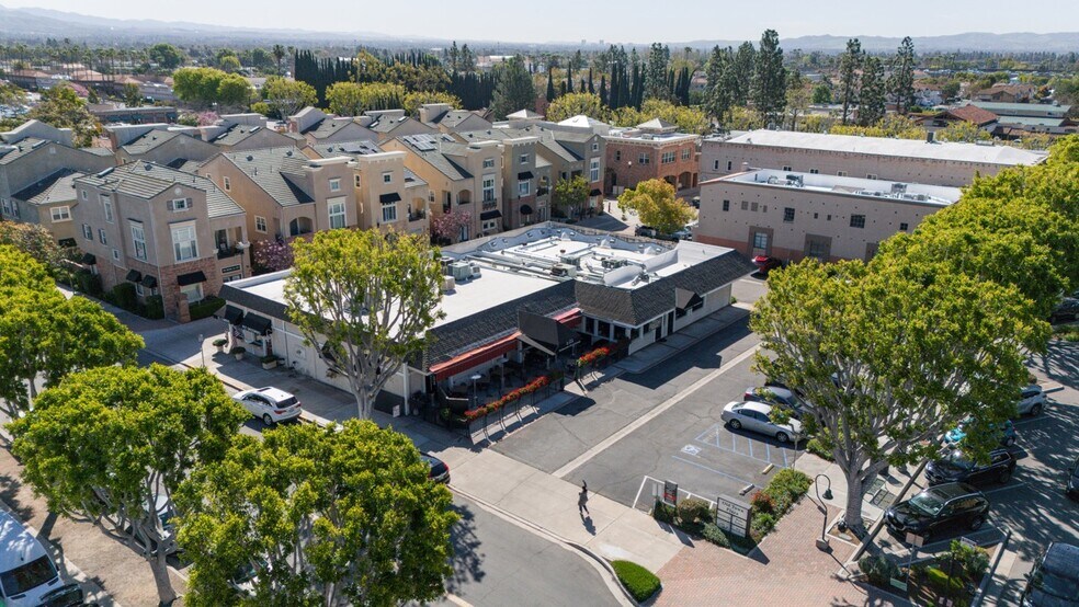 More Photos Of 301-307 El Camino Real, Tustin General Retail For Sale