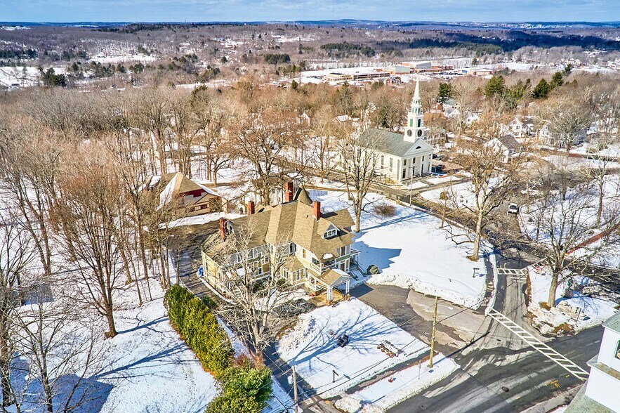 More Photos Of 2 South St, Grafton Office For Sale