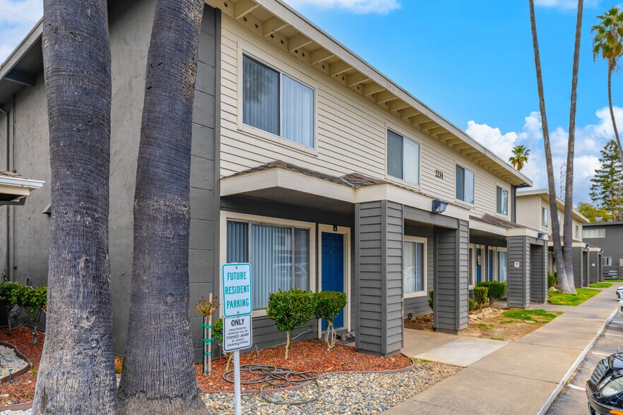 More Photos Of 1500 Howe Ave, Sacramento Apartments For Sale