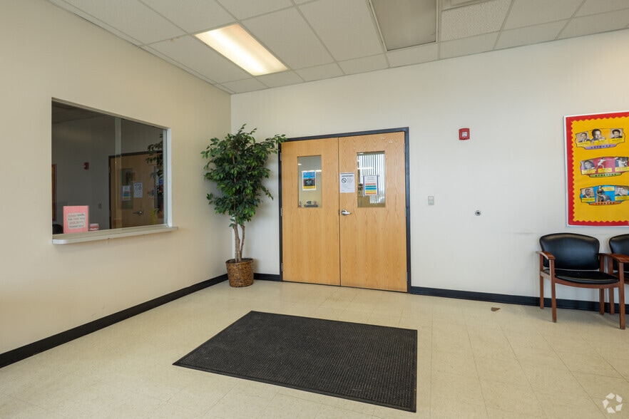 More Photos Of 6057 S Western Ave, Chicago Freestanding For Sale