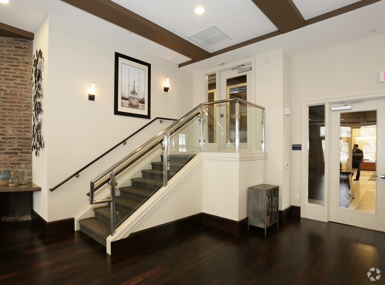 More Photos Of 1 Village Grn, Patchogue Apartments For Lease