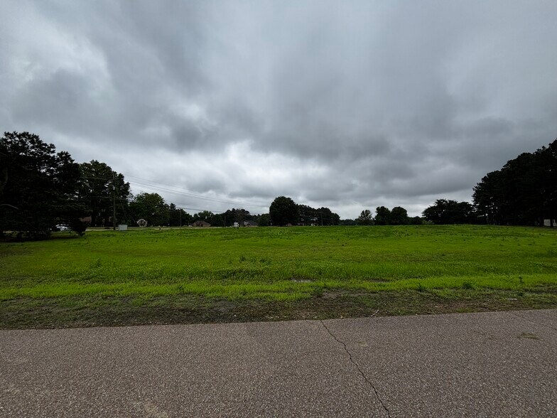 More Photos Of 7961 Getwell Road, Southaven Land For Sale