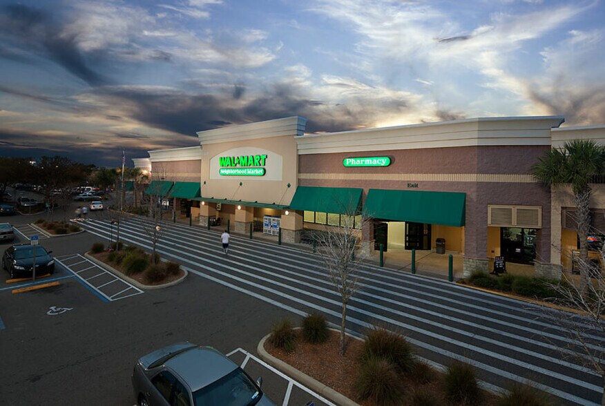More Photos Of 13801-13847 Walsingham Rd, Largo General Retail For Lease
