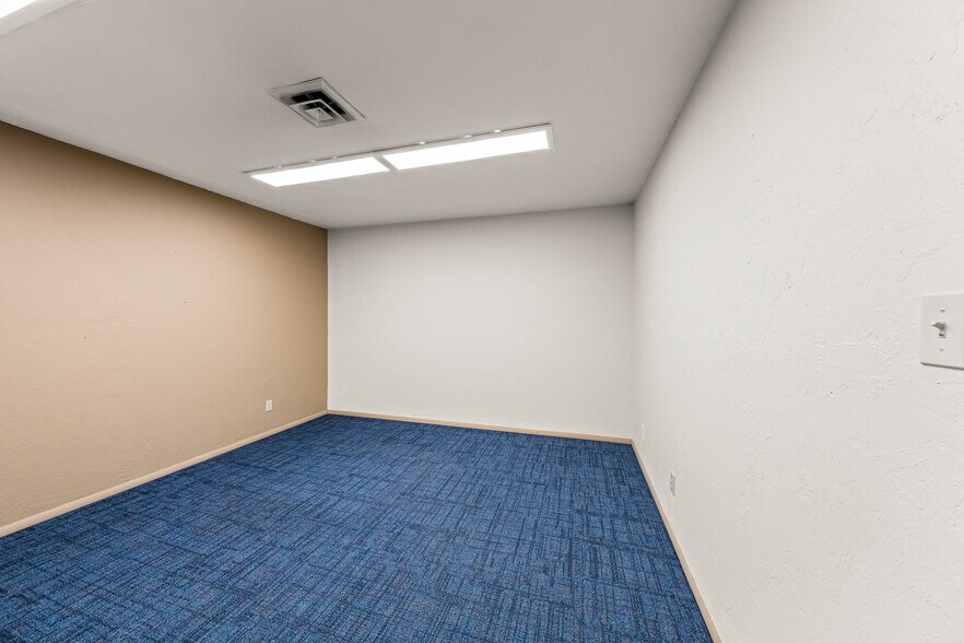 More Photos Of 960 E 2nd Ave, Durango Office For Sale