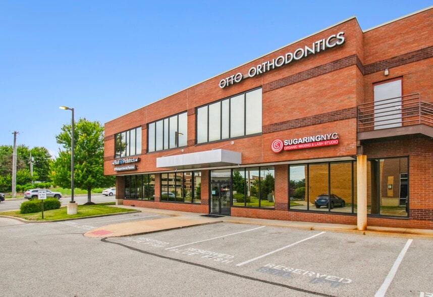 More Photos Of Manchester Rd, Saint Louis Unknown For Lease