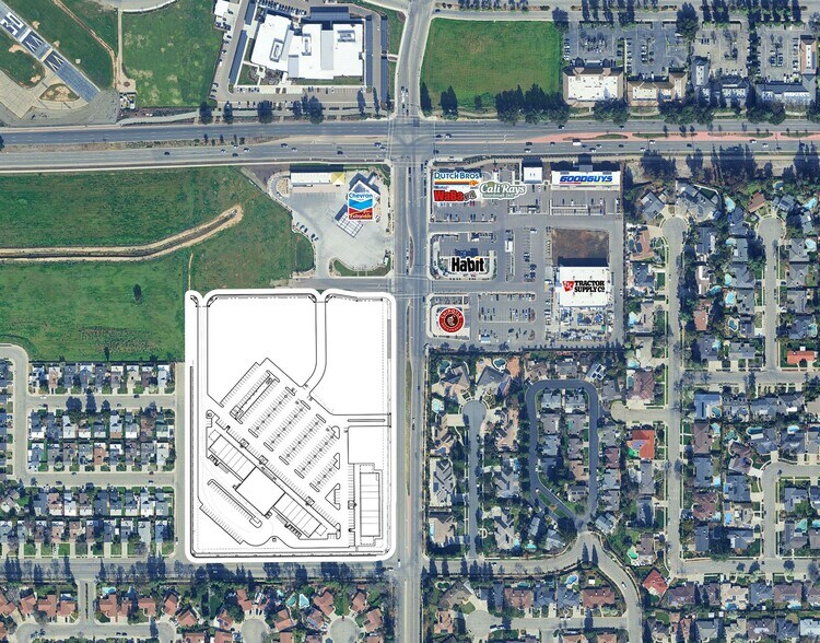 More Photos Of SWC OF HERNDON & BRAWLEY AVENUES Ave, Fresno Unknown For Lease