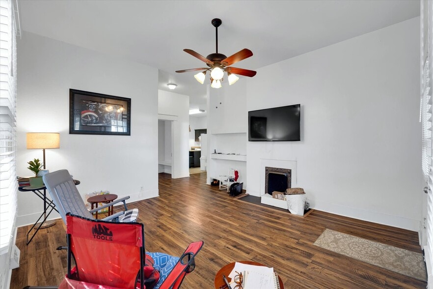 More Photos Of 609 Fair St, Anderson Industrial For Sale