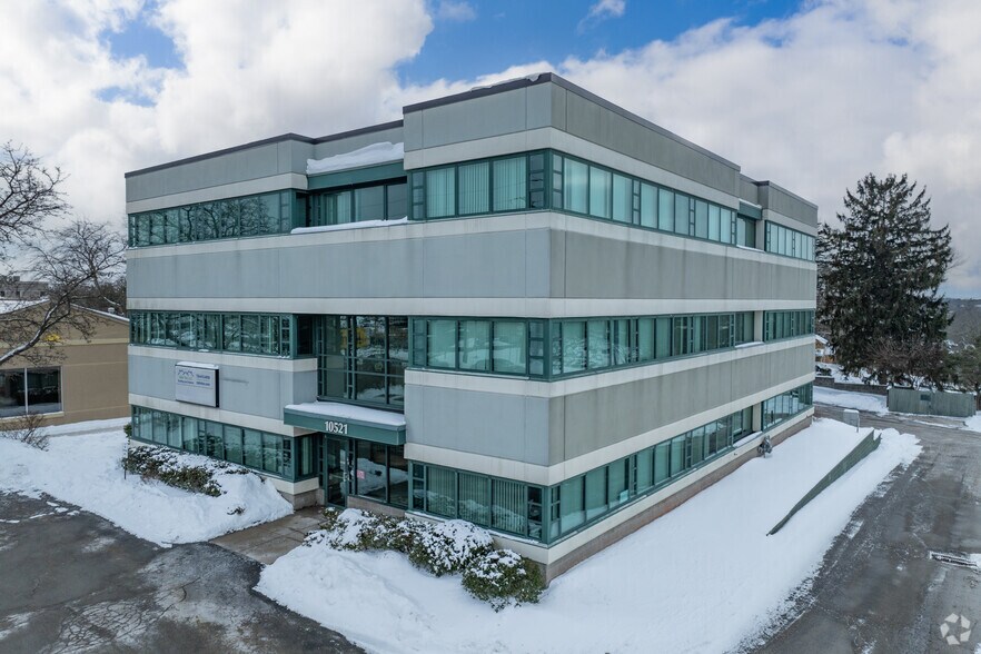 Primary Photo Of 10521 Perry Hwy, Wexford Office For Lease