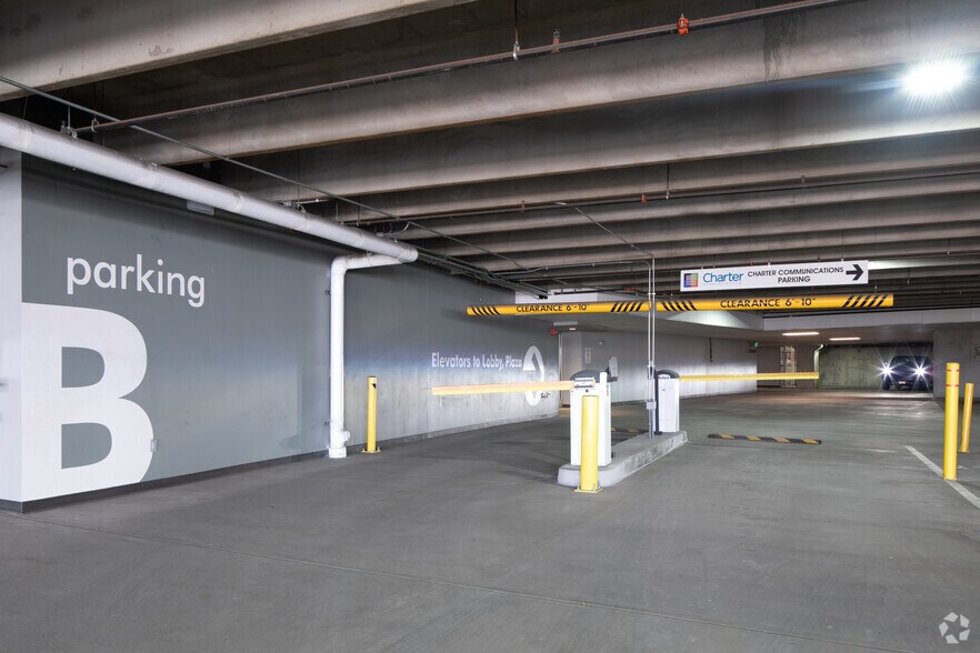 More Photos Of 6380 S Fiddlers Green Cir, Greenwood Village Office For Lease