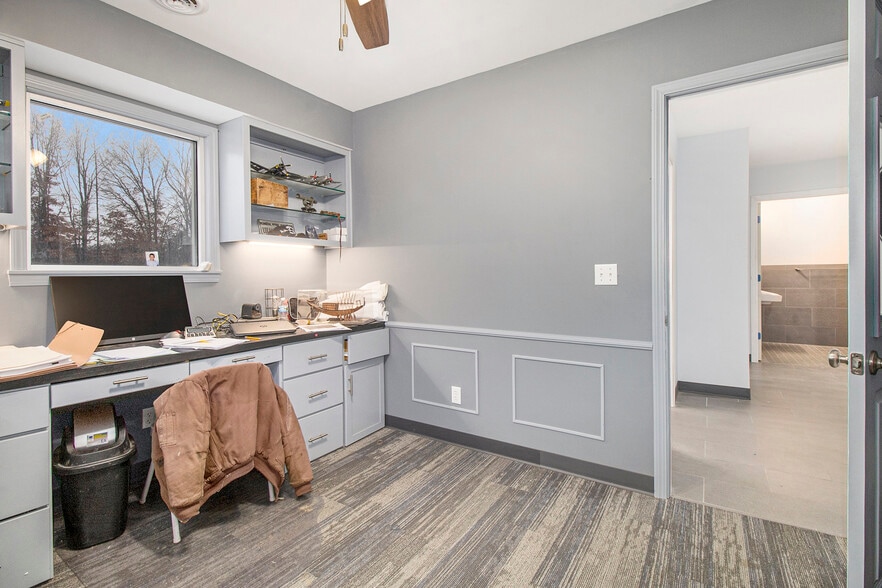 More Photos Of 9486 S Meridian Rd, Clarklake Light Manufacturing For Sale