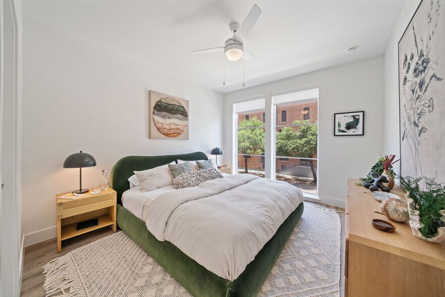 More Photos Of 2315 Navigation Blvd, Houston Apartments For Lease