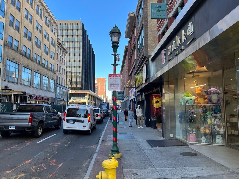 More Photos Of 841 Chapel St, New Haven Apartments For Lease