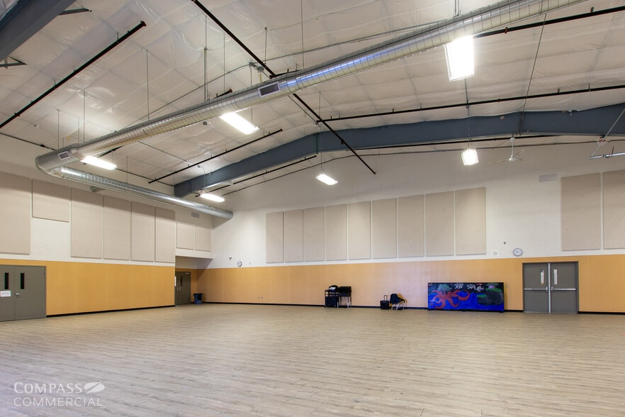 More Photos Of 20730 Brinson Blvd, Bend Industrial For Lease