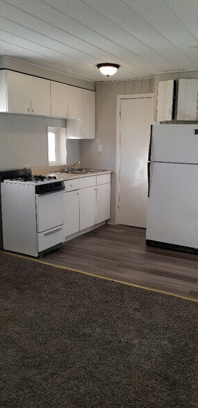 More Photos Of 8587-8615 Pontiac Lake Rd, White Lake Apartments For Sale