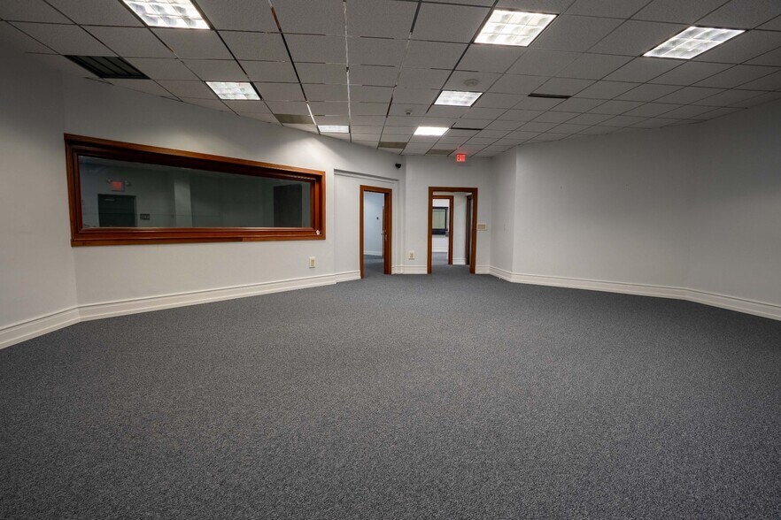 More Photos Of 8160 Regent Pky, Fort Mill Flex For Lease