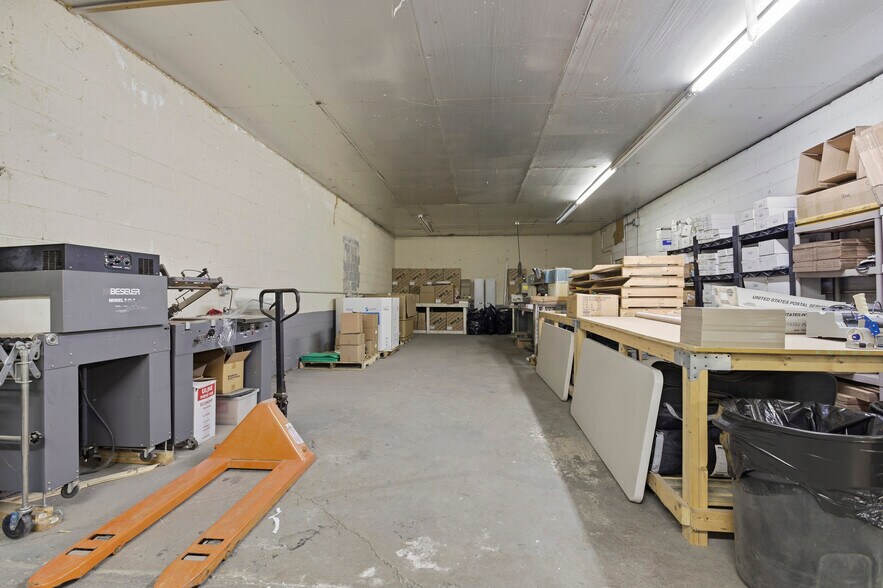More Photos Of 238 Clifton Ave, Collingdale Light Distribution For Sale